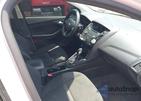 2016 Ford Focus Se z USA, uszkodzony, nr VIN 1FADP3F28GL223649